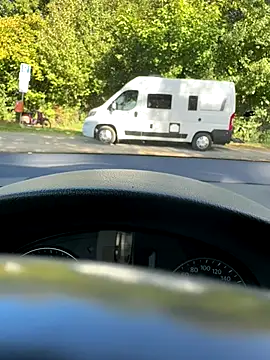 Snapshot of rundum40 chatting on 09/24/25, 01:03 rundum40 online show from 09/24/25, 01:03