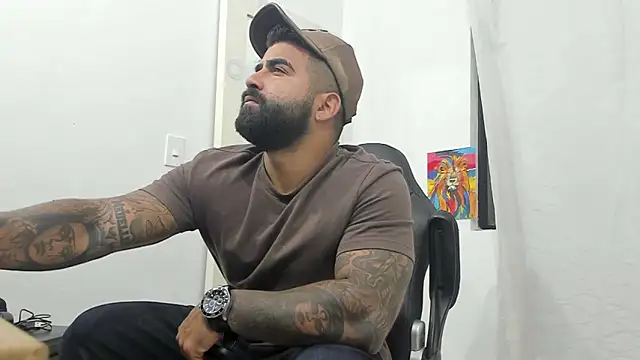 Lyon vach online show from 03/17/25, 03:07