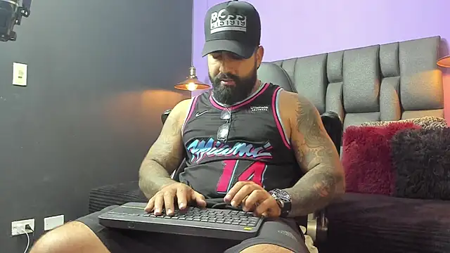 Lyon vach online show from 09/22/25, 09:50