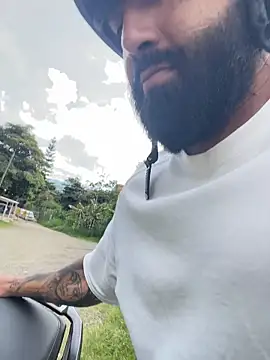 Lyon vach online show from 12/14/25, 08:24