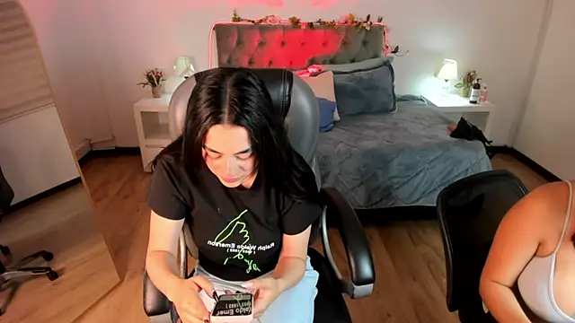 Icysweetcam online show from 05/06/26, 11:26