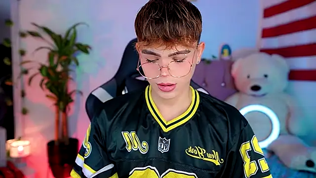 PRINCE STEV online show from 11/17/25, 08:03