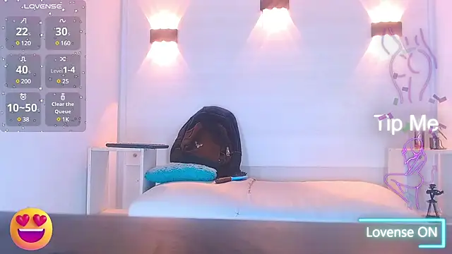 Snapshot of Molly_Spears chatting on 02/14/25, 11:20 Molly Spears online show from 02/14/25, 11:20