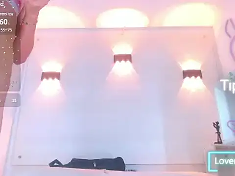 Snapshot of Molly_Spears chatting on 02/22/25, 02:52 Molly Spears online show from 02/22/25, 02:52