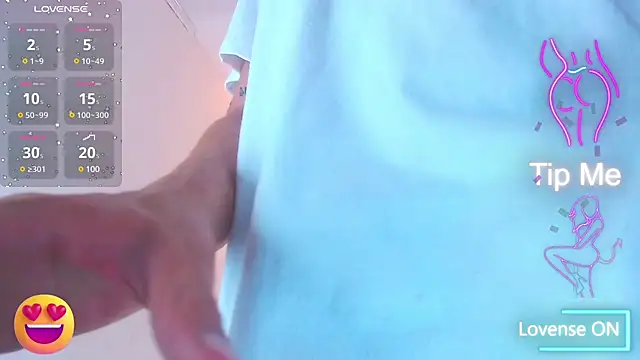 Snapshot of Molly_Spears chatting on 02/26/25, 02:36 Molly Spears online show from 02/26/25, 02:36