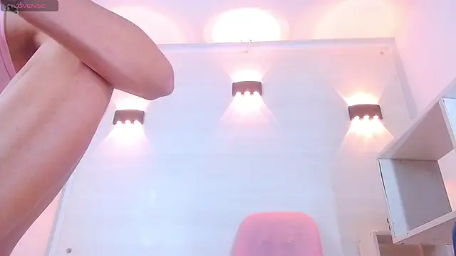 Snapshot of Molly_Spears chatting on 03/05/25, 03:18 Molly Spears online show from 03/05/25, 03:18