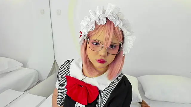 NanaOsaky online show from 02/06/25, 12:26