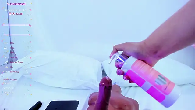 NanaOsaky online show from 02/06/25, 06:35