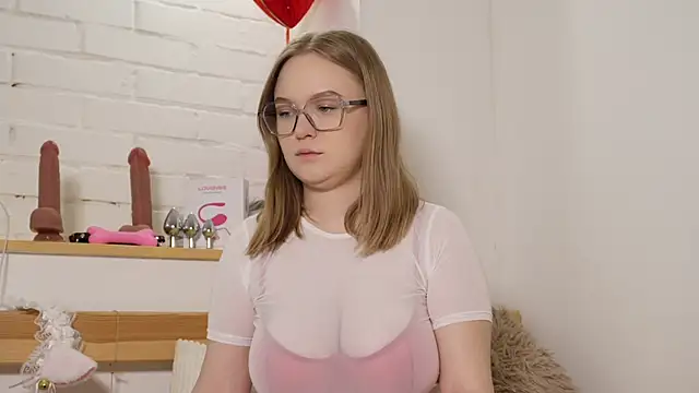 Snapshot of MonicaAsis chatting on 01/09/25, 06:04 MonicaAsis online show from 01/09/25, 06:04