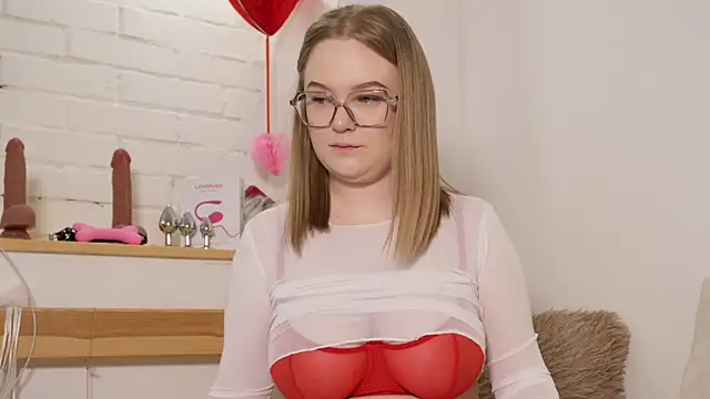 Snapshot of MonicaAsis chatting on 01/12/25, 05:44 MonicaAsis online show from 01/12/25, 05:44