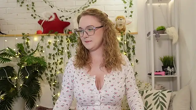 Snapshot of MonicaAsis chatting on 09/13/25, 06:08 MonicaAsis online show from 09/13/25, 06:08