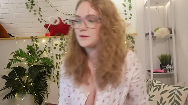 Snapshot of MonicaAsis chatting on 10/02/25, 05:31 MonicaAsis online show from 10/02/25, 05:31