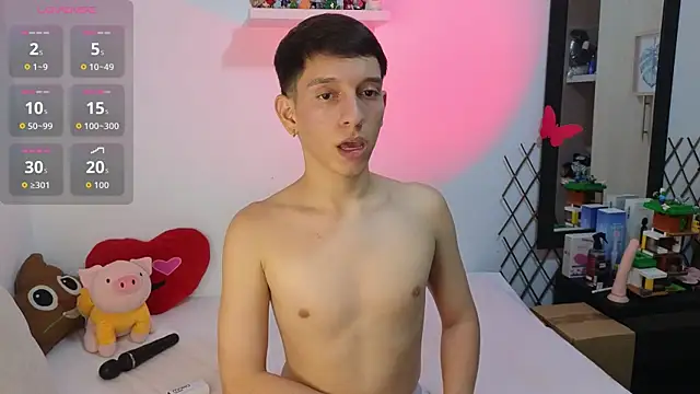 milky  boy  online show from 09/21/25, 04:47