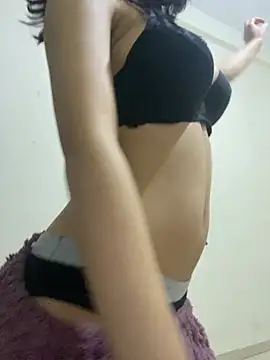 Snapshot of Farawla1237 chatting on 02/07/25, 06:45 Farawla1237 online show from 02/07/25, 06:45