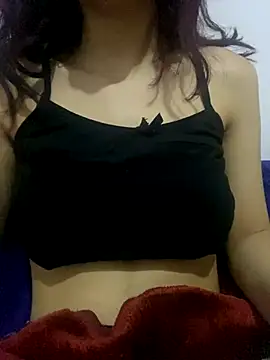 Snapshot of Farawla1237 chatting on 09/27/25, 01:05 Farawla1237 online show from 09/27/25, 01:05