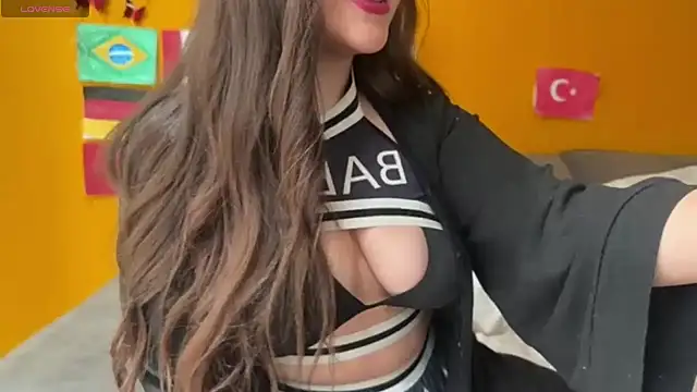 Elinatiranda online show from 06/23/26, 11:19