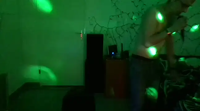 Snapshot of brunoguunot chatting on 02/22/25, 10:20 brunoguunot online show from 02/22/25, 10:20