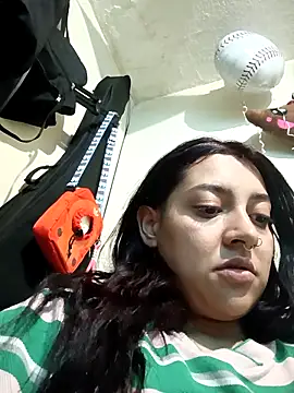 CORALINE GREYM online show from 10/19/25, 03:51