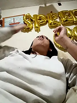 CORALINE GREYM online show from 11/06/25, 01:50