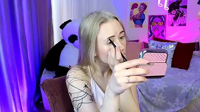 SashaBrooks online show from 10/18/25, 01:34