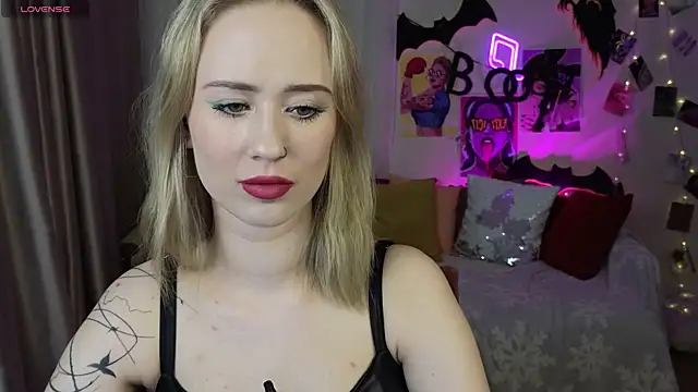 SashaBrooks online show from 11/02/25, 01:35