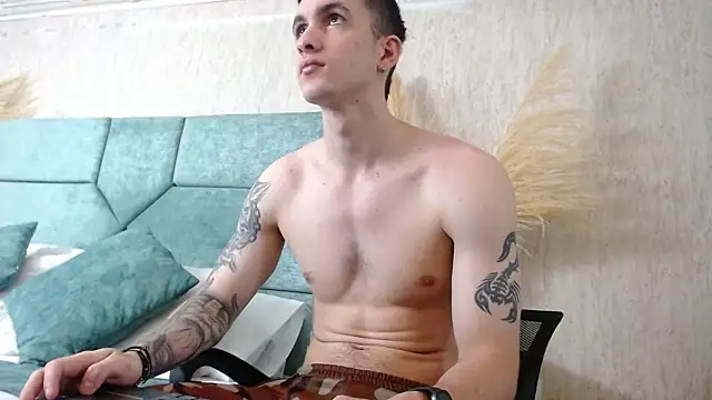 JacksonOlsenn online show from 02/11/25, 12:16