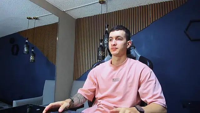 JacksonOlsenn online show from 02/13/25, 02:20