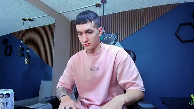 JacksonOlsenn online show from 03/13/25, 12:02