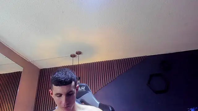 JacksonOlsenn online show from 03/21/25, 06:18