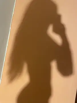 Snapshot of Helen_bell29 chatting on 10/29/25, 06:42 Helen bell29 online show from 10/29/25, 06:42