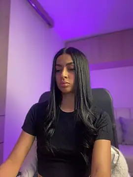 maddy bronw  online show from 12/28/24, 11:59