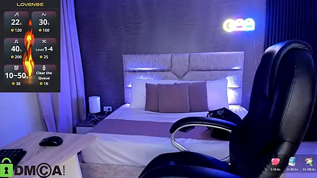 Cristal  adams online show from 10/28/25, 12:19