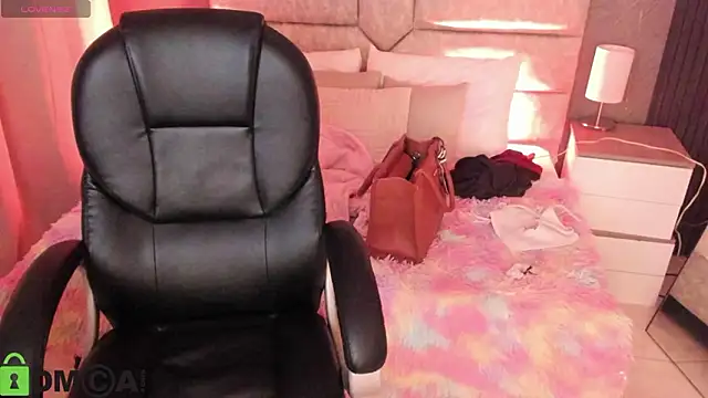 Snapshot of Cristal__adams chatting on 02/20/26, 11:54 Cristal adams online show from 02/20/26, 11:54