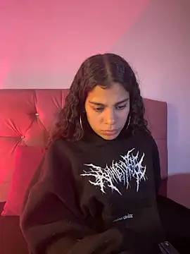 NINA 18 YEARS online show from 09/26/25, 08:46