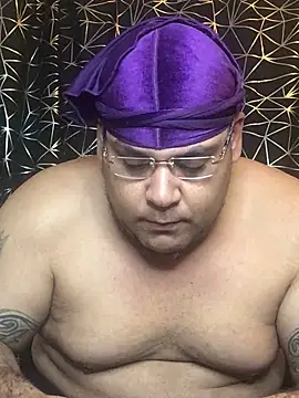 Snapshot of fatboyjayohh126 chatting on 12/21/24, 06:52 fatboyjayohh126 online show from 12/21/24, 06:52