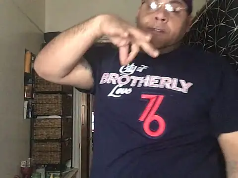 Snapshot of fatboyjayohh126 chatting on 12/21/24, 05:29 fatboyjayohh126 online show from 12/21/24, 05:29