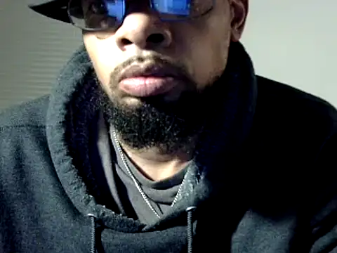 Snapshot of WhiskeyWood_DuhGOD chatting on 12/26/24, 05:37 WhiskeyWood DuhGOD online show from 12/26/24, 05:37