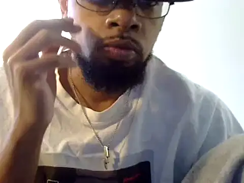 Snapshot of WhiskeyWood_DuhGOD chatting on 12/30/24, 05:34 WhiskeyWood DuhGOD online show from 12/30/24, 05:34