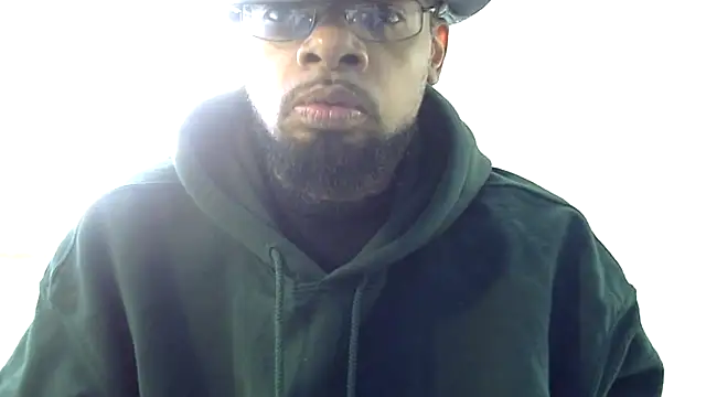 Snapshot of WhiskeyWood_DuhGOD chatting on 01/09/25, 05:11 WhiskeyWood DuhGOD online show from 01/09/25, 05:11