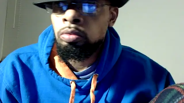 Snapshot of WhiskeyWood_DuhGOD chatting on 01/16/25, 02:09 WhiskeyWood DuhGOD online show from 01/16/25, 02:09