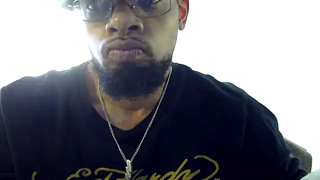 Snapshot of WhiskeyWood_DuhGOD chatting on 01/17/25, 05:30 WhiskeyWood DuhGOD online show from 01/17/25, 05:30