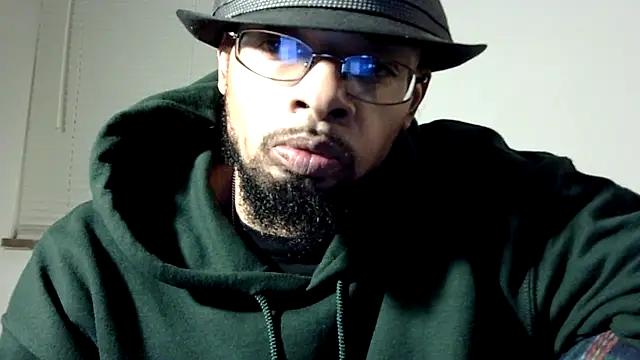 Snapshot of WhiskeyWood_DuhGOD chatting on 01/22/25, 02:48 WhiskeyWood DuhGOD online show from 01/22/25, 02:48