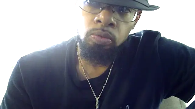 Snapshot of WhiskeyWood_DuhGOD chatting on 01/27/25, 05:37 WhiskeyWood DuhGOD online show from 01/27/25, 05:37