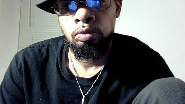 Snapshot of WhiskeyWood_DuhGOD chatting on 01/28/25, 05:22 WhiskeyWood DuhGOD online show from 01/28/25, 05:22