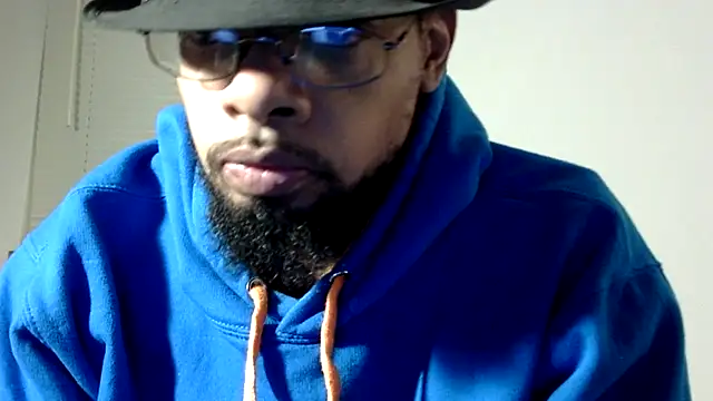 Snapshot of WhiskeyWood_DuhGOD chatting on 01/31/25, 02:15 WhiskeyWood DuhGOD online show from 01/31/25, 02:15