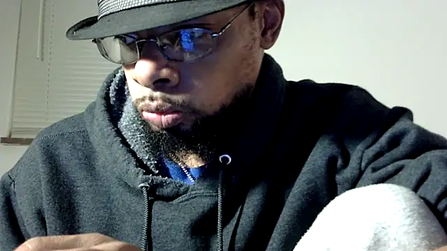 Snapshot of WhiskeyWood_DuhGOD chatting on 02/04/25, 05:21 WhiskeyWood DuhGOD online show from 02/04/25, 05:21