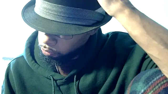 Snapshot of WhiskeyWood_DuhGOD chatting on 02/05/25, 08:35 WhiskeyWood DuhGOD online show from 02/05/25, 08:35