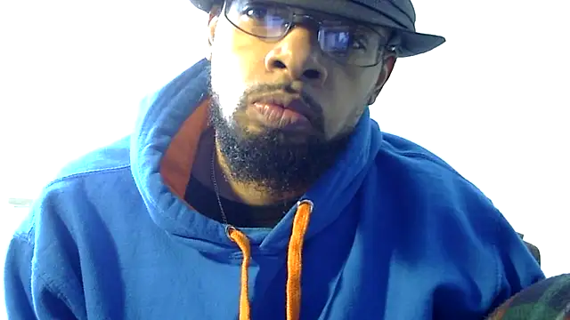 Snapshot of WhiskeyWood_DuhGOD chatting on 02/14/25, 08:37 WhiskeyWood DuhGOD online show from 02/14/25, 08:37