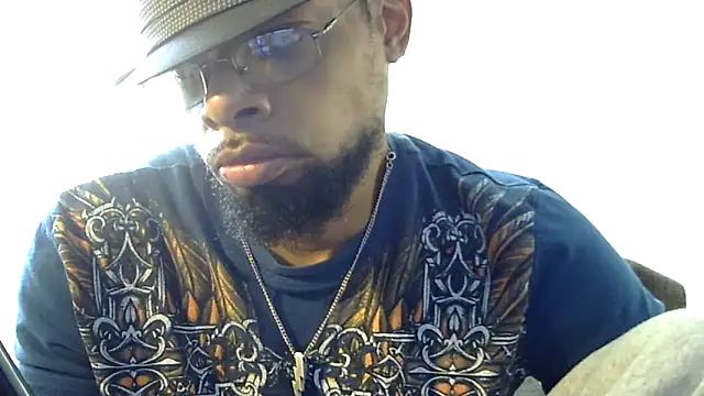 Snapshot of WhiskeyWood_DuhGOD chatting on 02/17/25, 08:47 WhiskeyWood DuhGOD online show from 02/17/25, 08:47