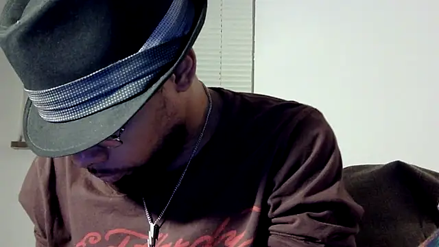 Snapshot of WhiskeyWood_DuhGOD chatting on 02/20/25, 02:29 WhiskeyWood DuhGOD online show from 02/20/25, 02:29